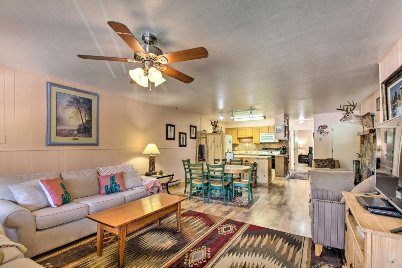 Red River Ski Condo On Main St - Mtn View! Zewnętrze zdjęcie